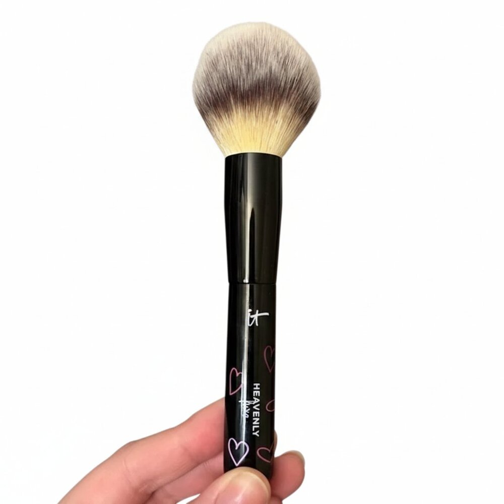 IT Cosmetics Heavenly Luxe Makeup Brush - powder